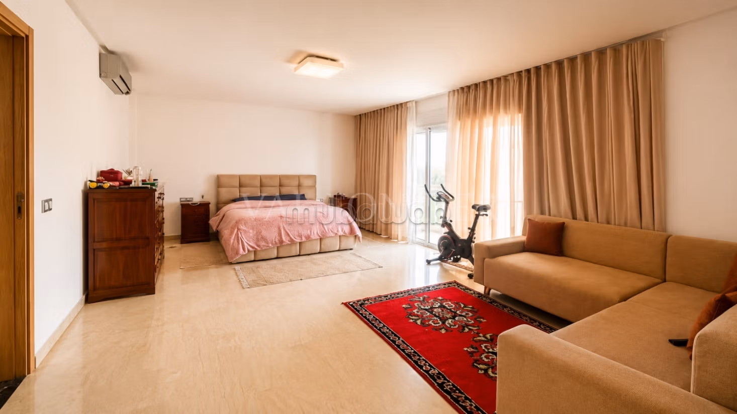 Location villa meublée moderne 4chambres avec jardin, Tamaris