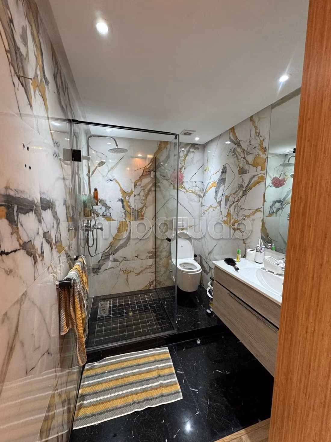 Trés beau duplex à vendre à la ville verte