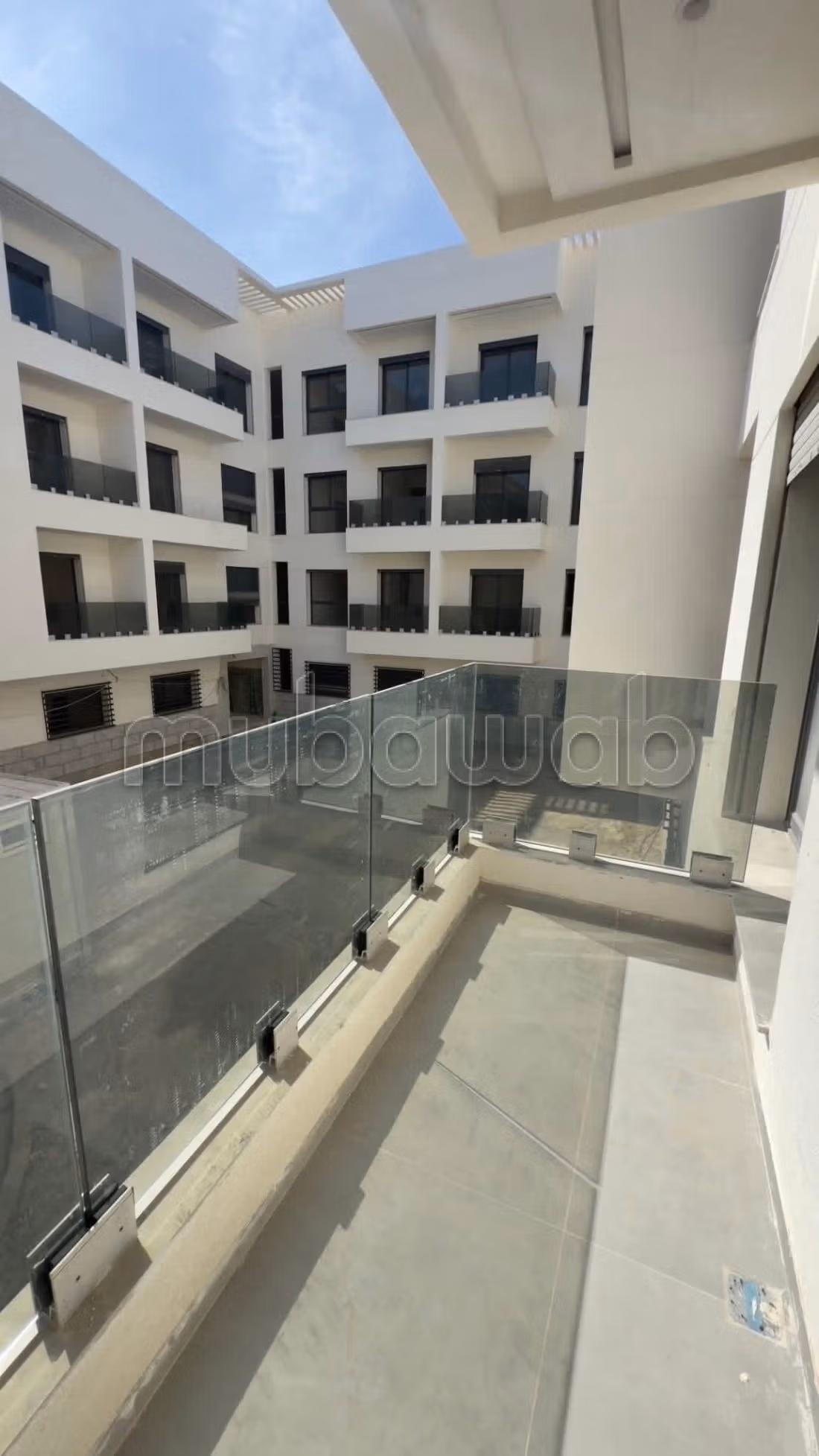 Vente d'un appartement à Mertil. Surface totale 55 m². Avec ascenseur et balcon