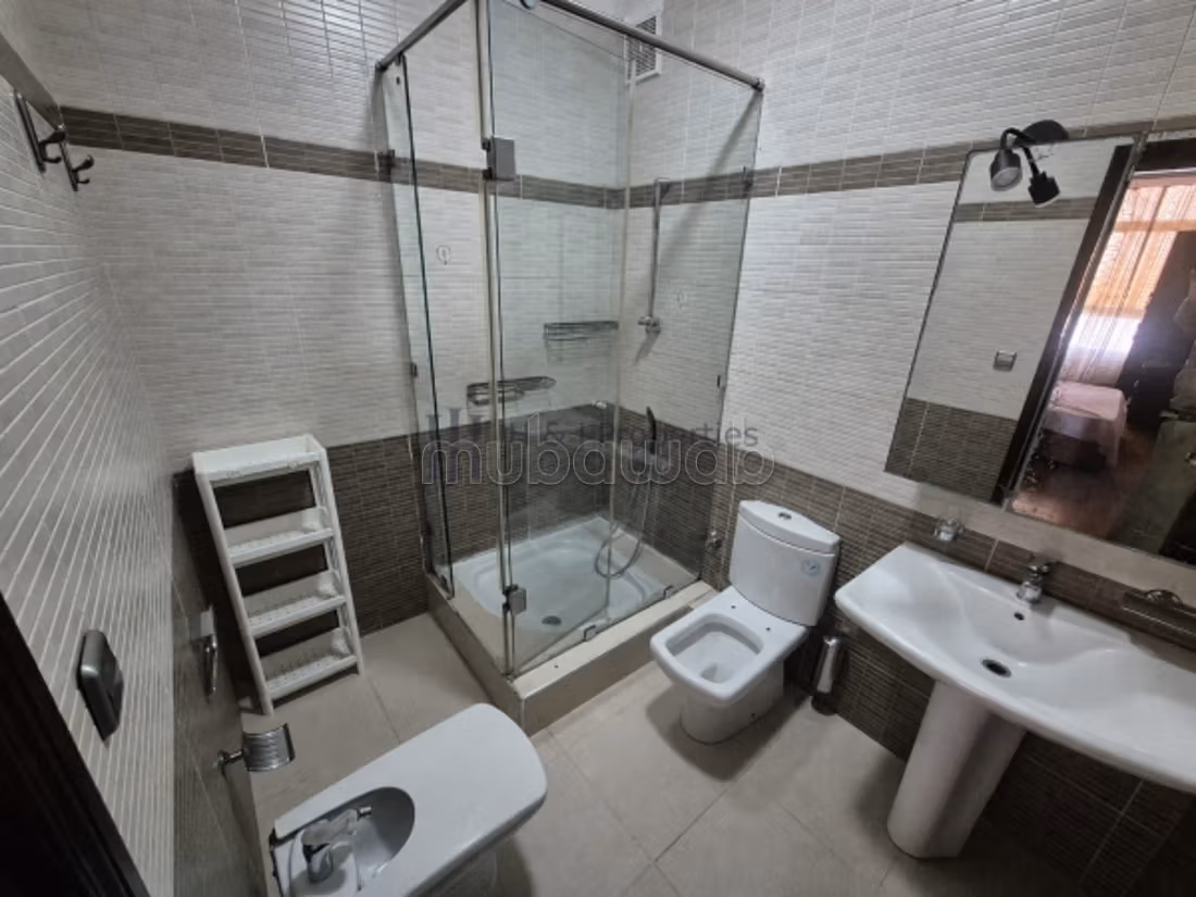T4 meuble de 140m² 
3 chambres