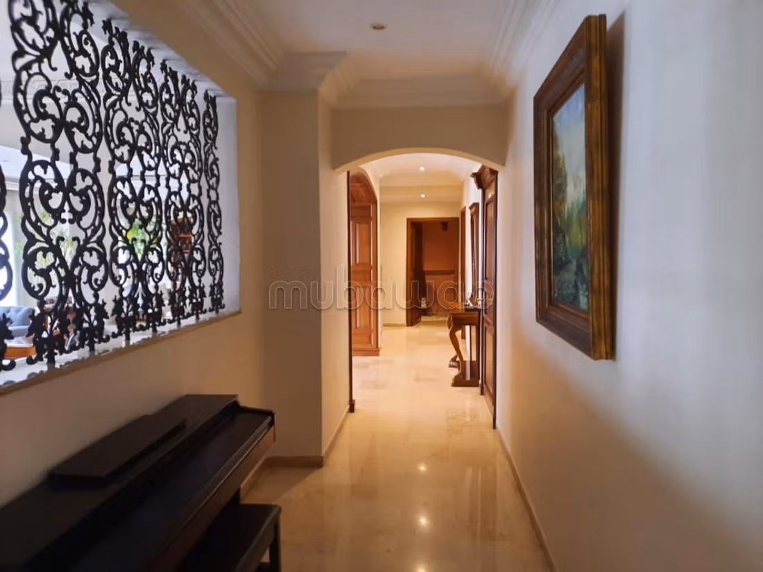 Appartement a vendre triangle d'or 
3 chambres