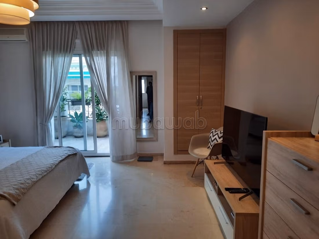 Appartement a vendre triangle d'or 
3 chambres