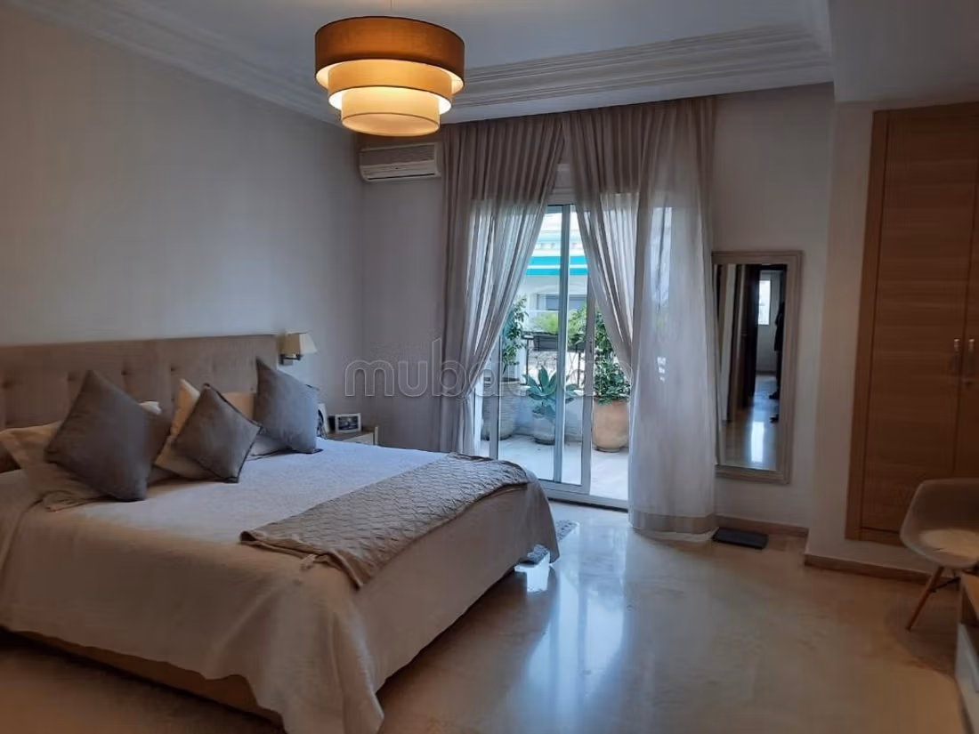 Appartement a vendre triangle d'or 
3 chambres