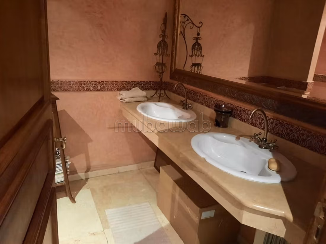 Appartement a vendre triangle d'or 
3 chambres
