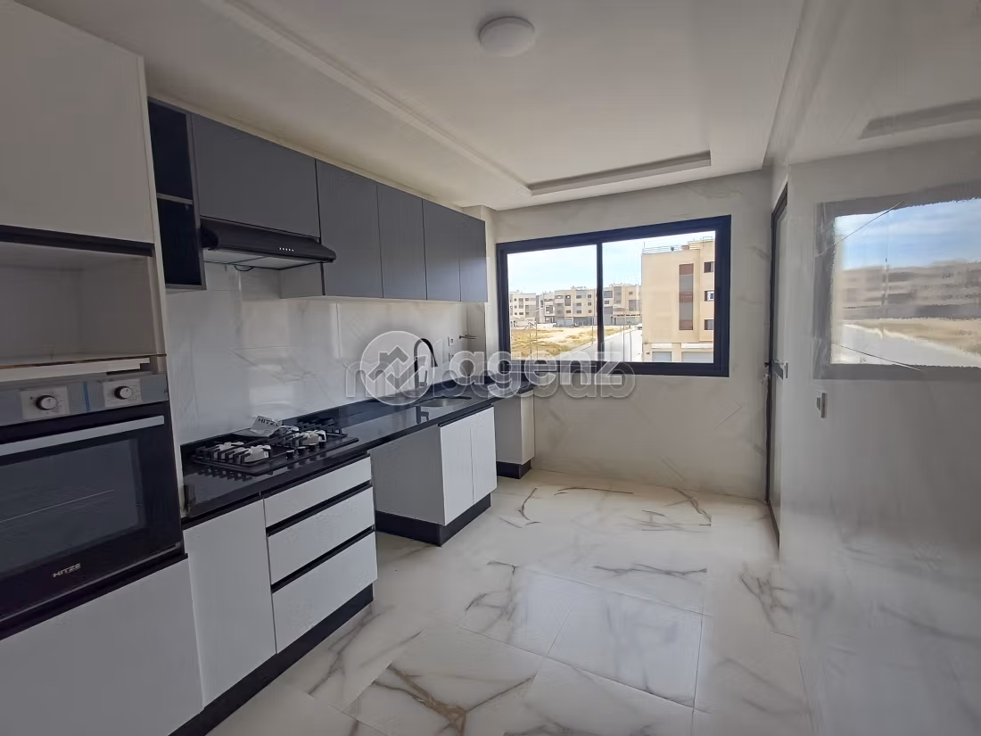 Appartement à vendre 106 m², 3 chambres Victoria Bouskoura — 4