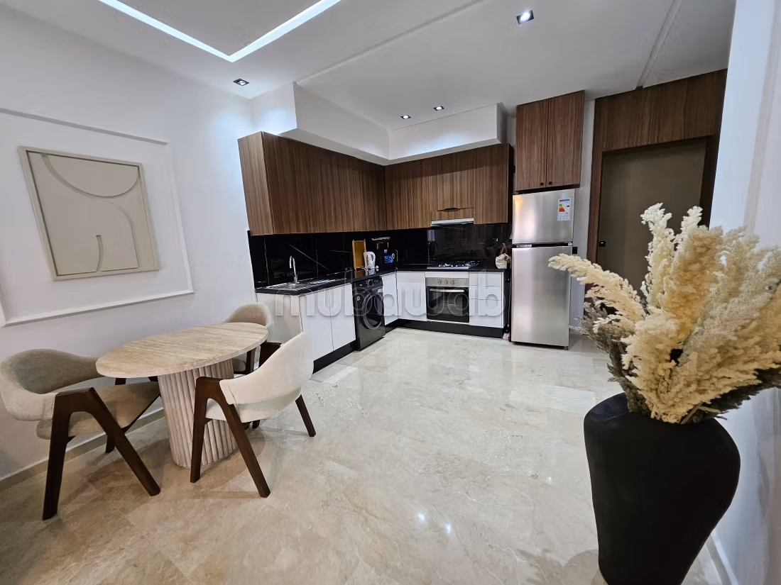 Appartement F2 résidence piscine — 4