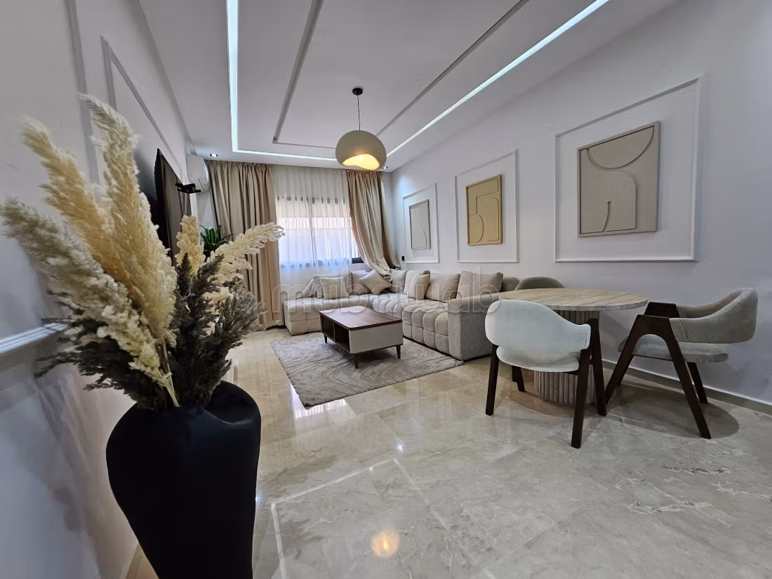 Appartement F2 résidence piscine — 3