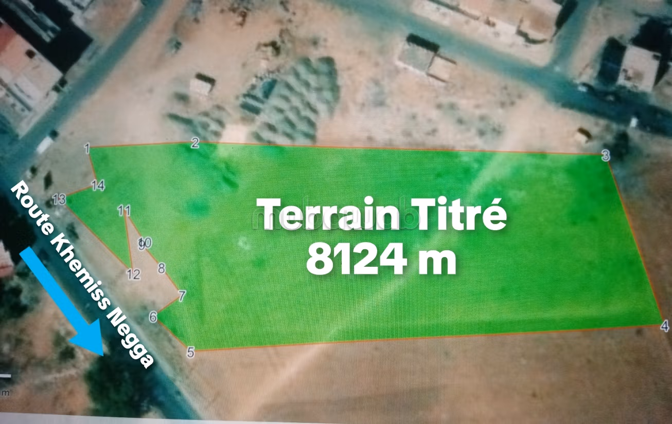 Beau terrain à la vente à Sebt Gzoula. Surface totale 8124 m²