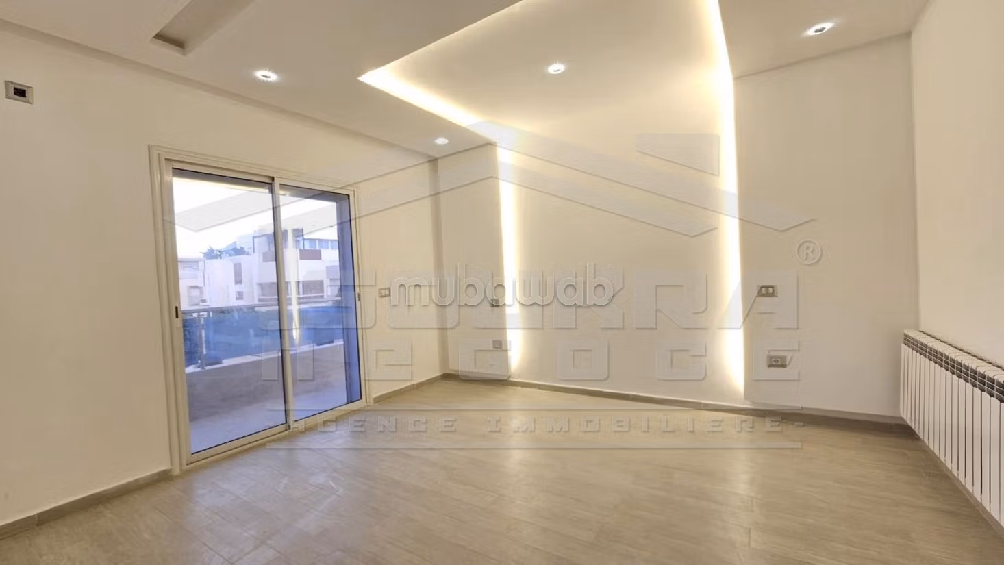 In affitto un bel triplex S5 a Chotrana 1