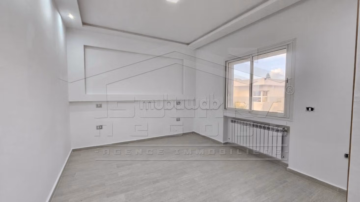In affitto un bel triplex S5 a Chotrana 1