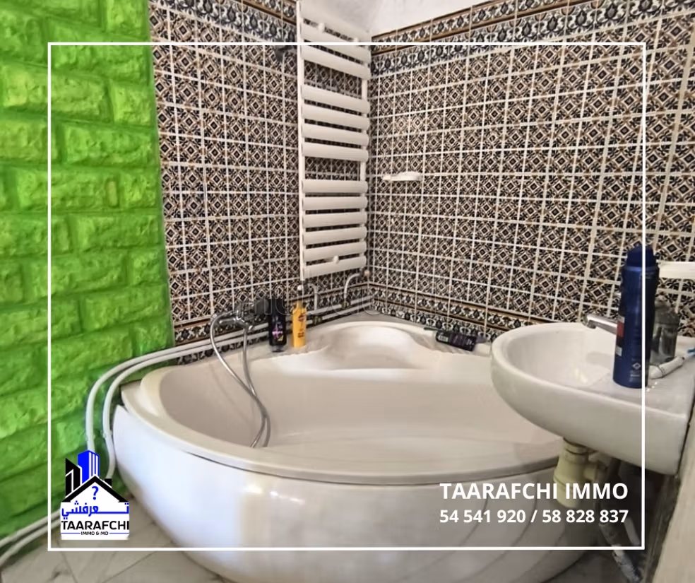 A vendre: Villa piscine à Hammamet Théâtre
