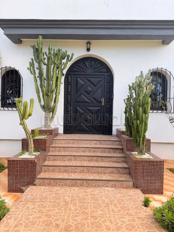Villa for office use for rent