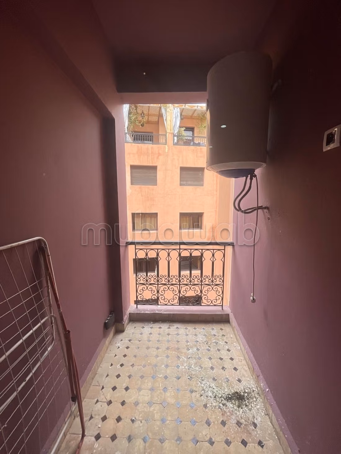 Apartamento superbamente ubicado en Guéliz. Superficie de 95 m². Ascensor