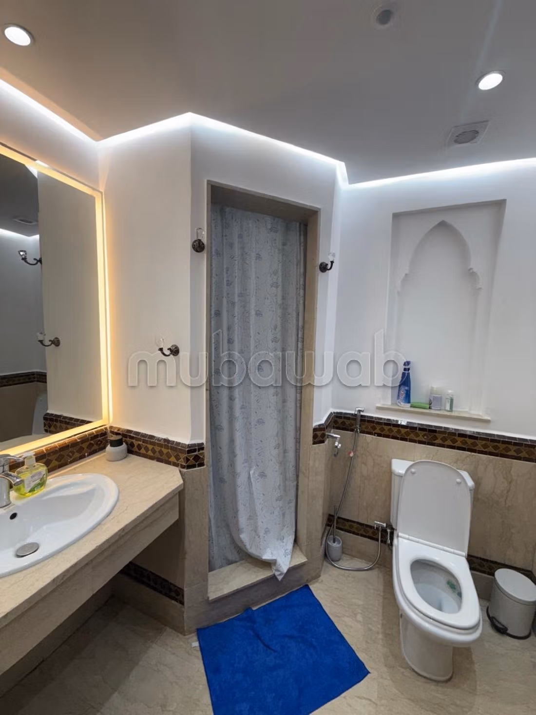Apartamento superbamente ubicado en Guéliz. Superficie de 95 m². Ascensor