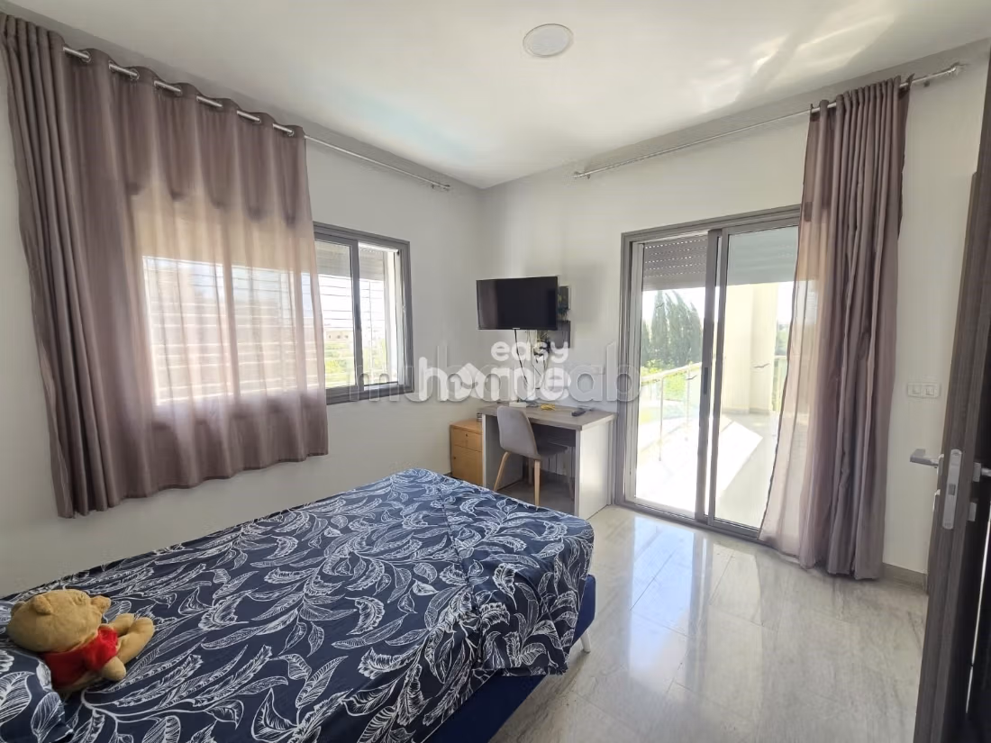 200 m² villa on a 1,300 m² plot