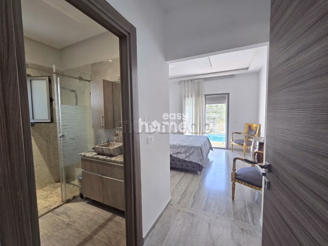 200 m² villa on a 1,300 m² plot