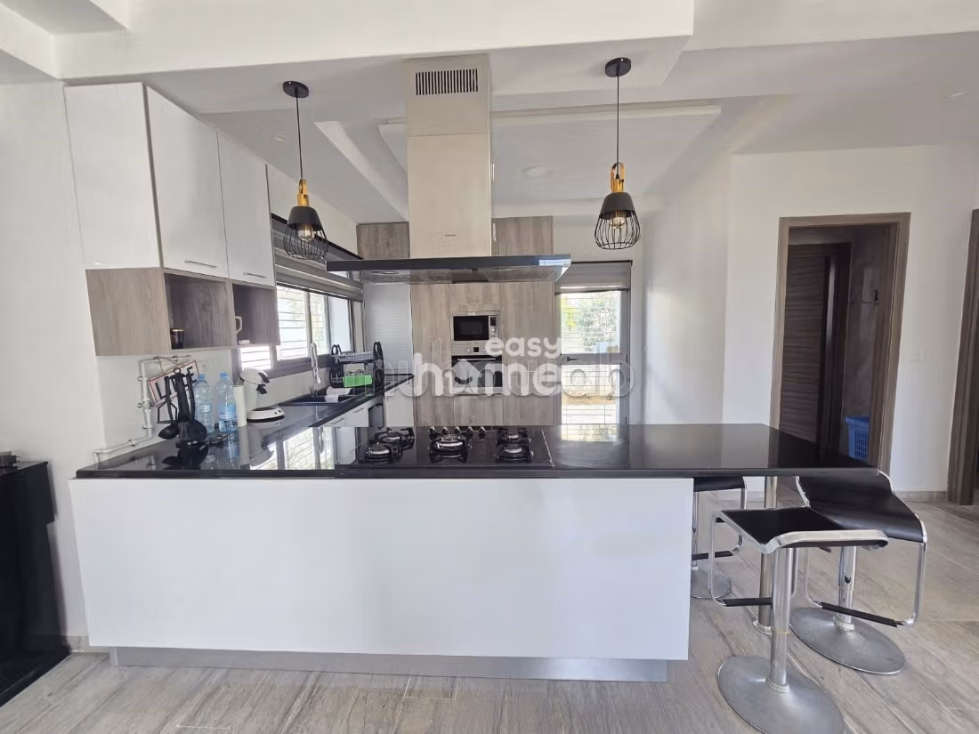 200 m² villa on a 1,300 m² plot