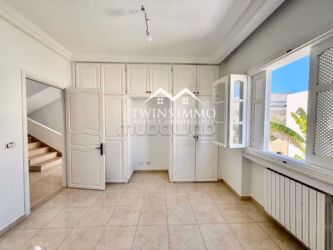 Villa S5 con giardino a Sidi Daoud