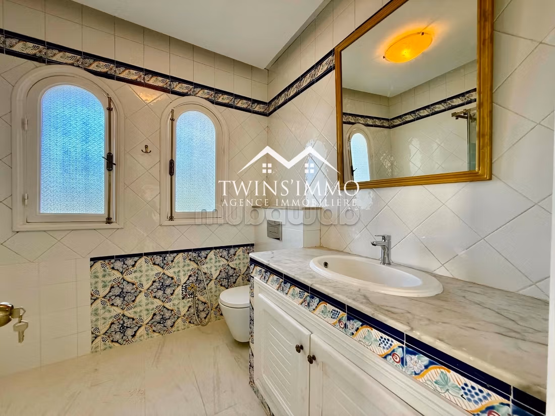 Villa S5 con giardino a Sidi Daoud