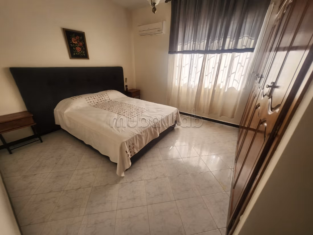 Luxe villa te koop in Dar Bouazza. Totale oppervlakte 230 m². Goed gemeubileerd