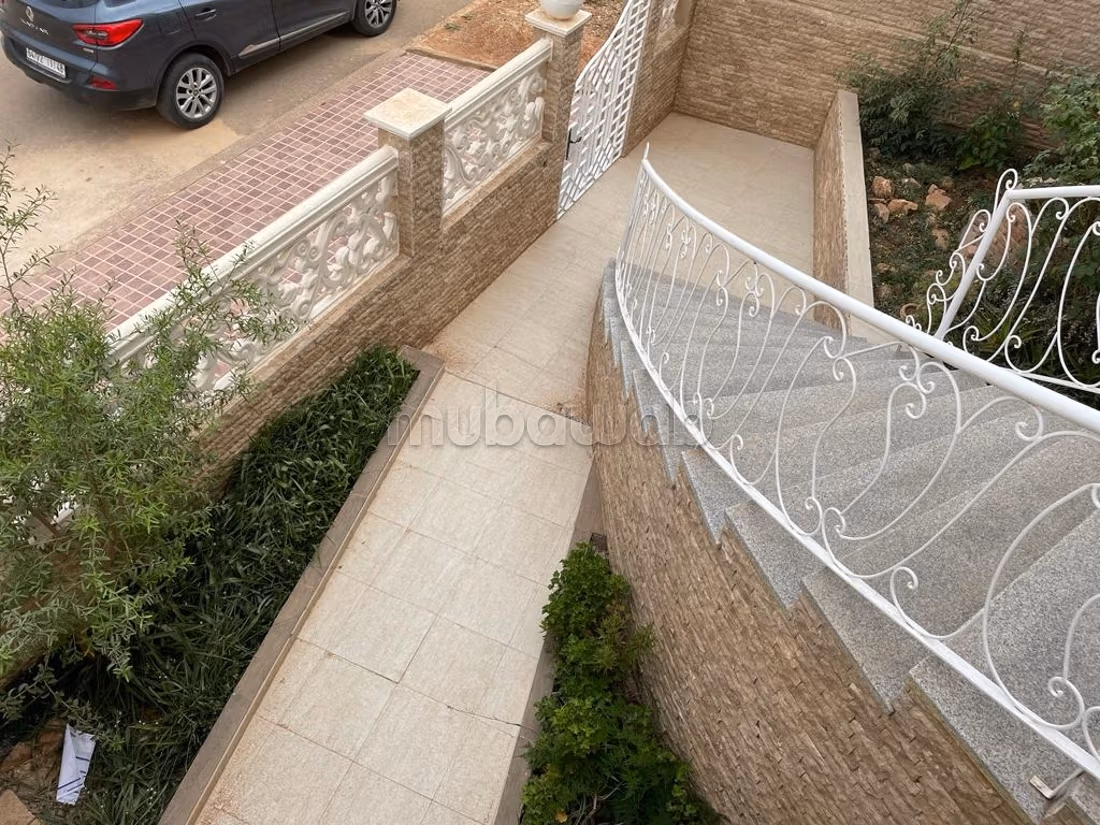 Villa a 2 facciate arredate 279 m