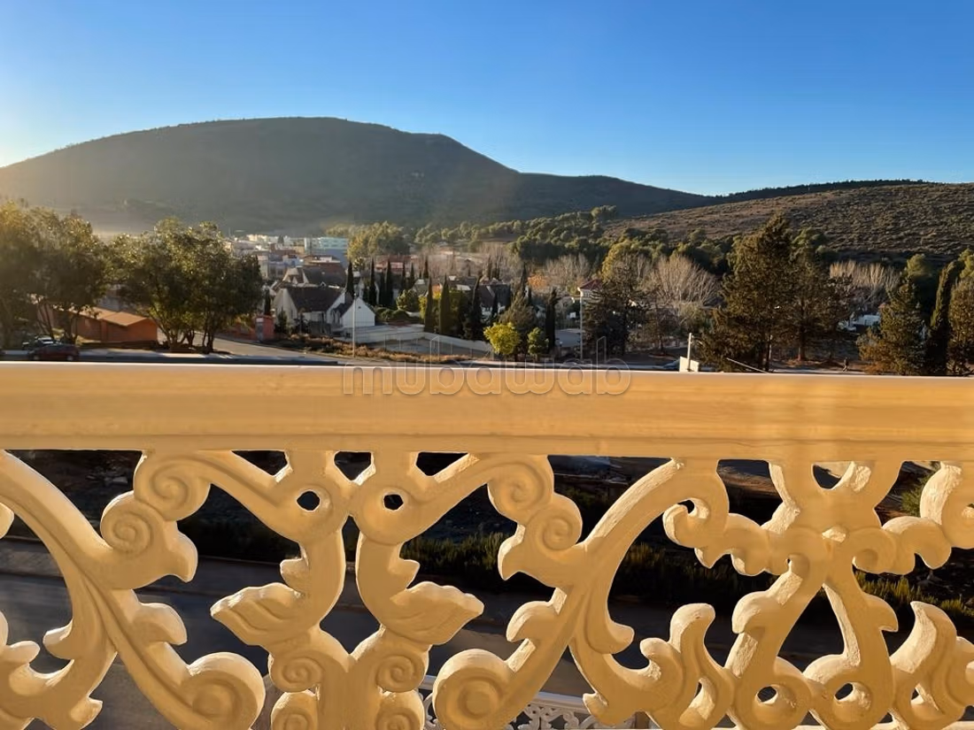 Villa a 2 facciate arredate 279 m