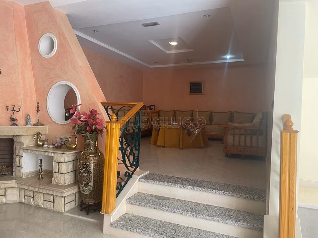 Villa a 2 facciate arredate 279 m