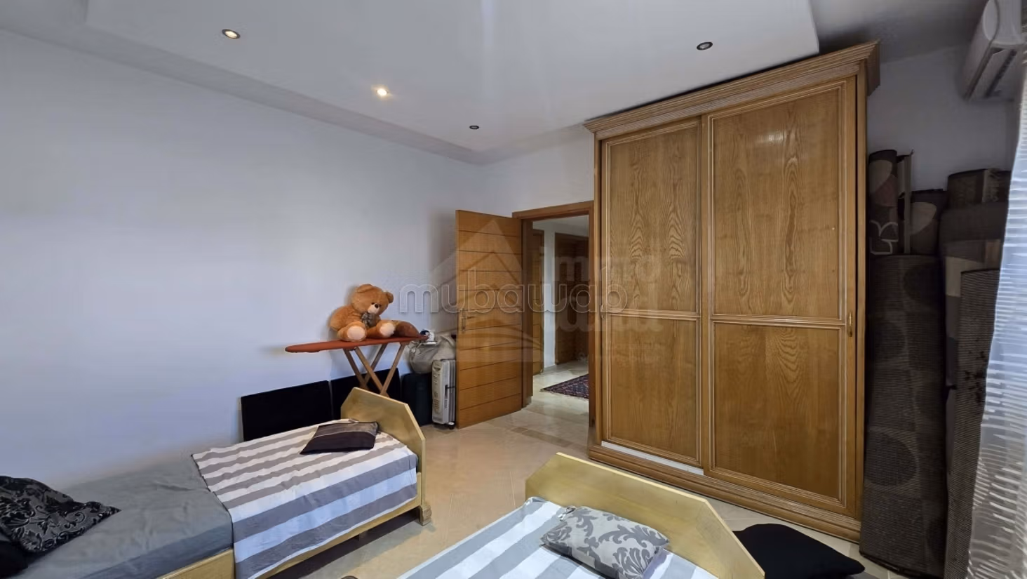 A vendre villa S5 avec piscine à La Soukra