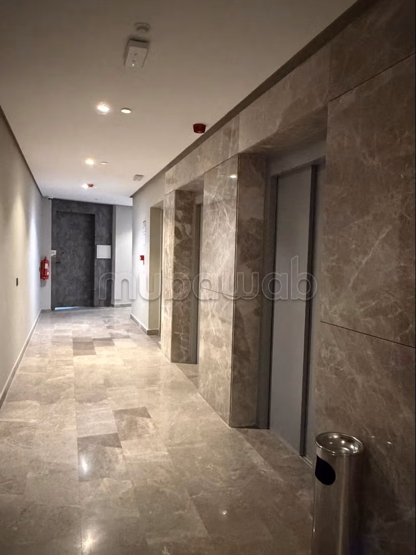 Offices for rent in Oasis 312 m²
