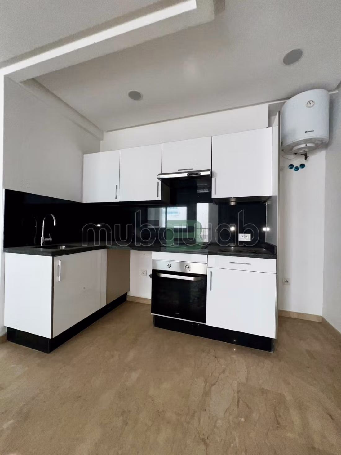 Loft neuf avec balcon – Plein cœur de Gauthier — 5