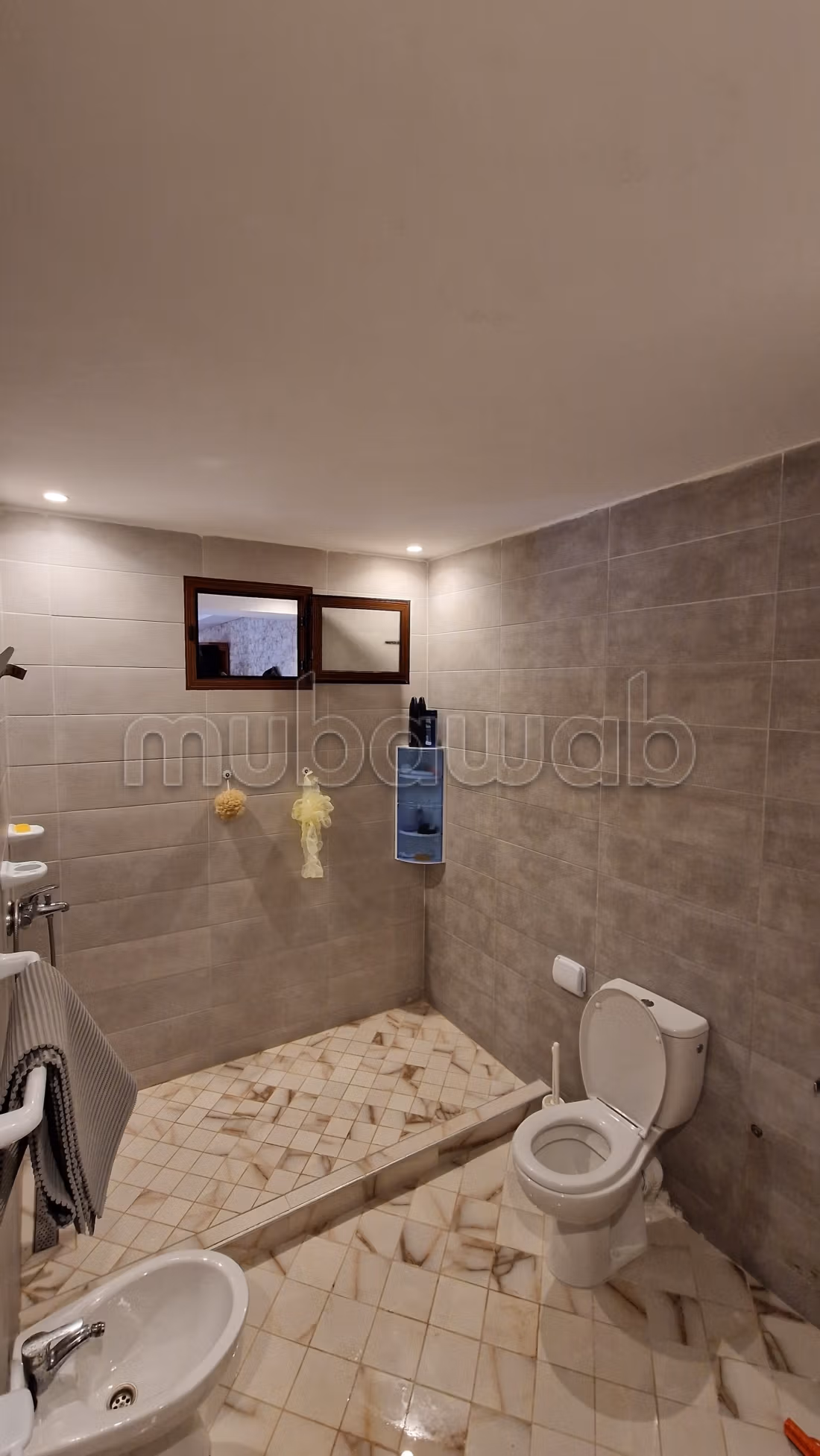 Meravigliosa villa in affitto per le vacanze a Ghzaniya. 2 camere. Arredata