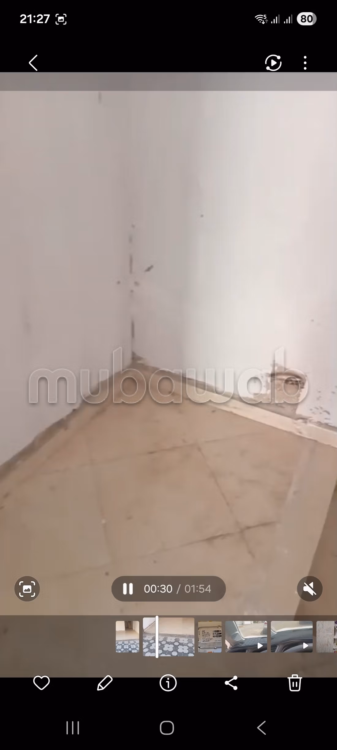 Garage con soppalco e cantina