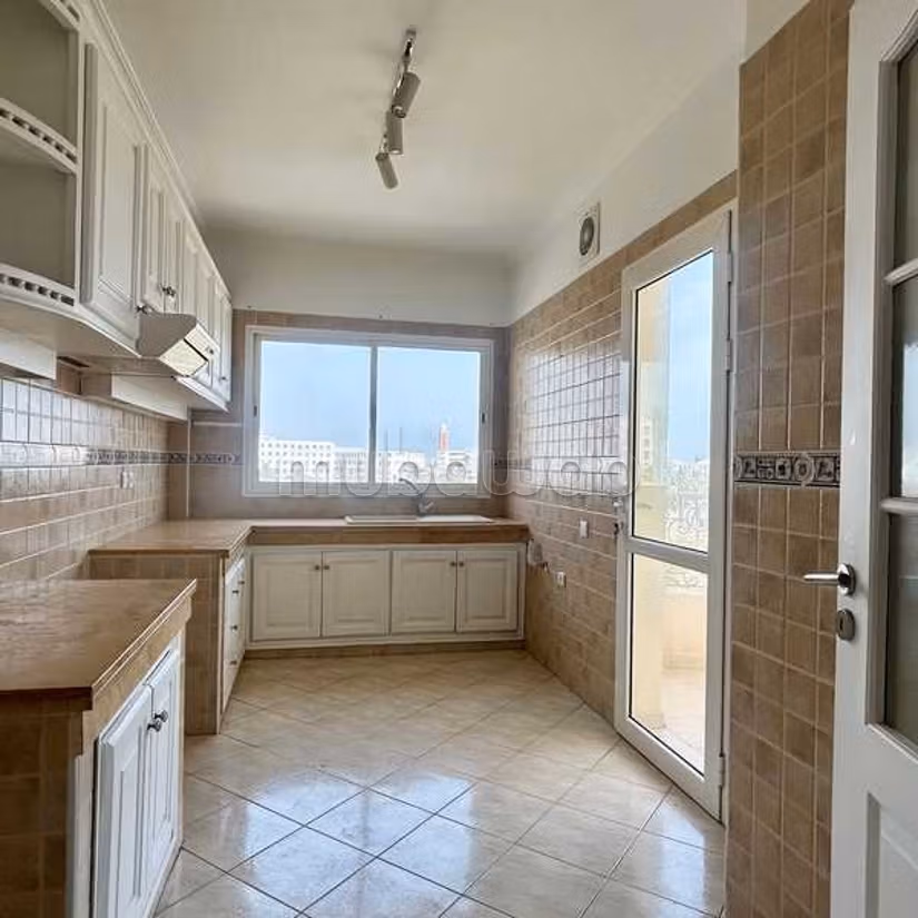 Appartement à Louer de 89.0 m² à Casablanca, Bourgogne Anfa — 3