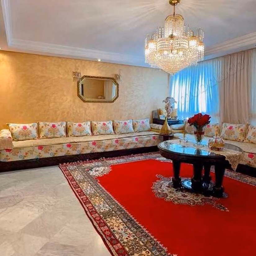 Appartement te Koop van 161.0 m² in Casablanca, Burger