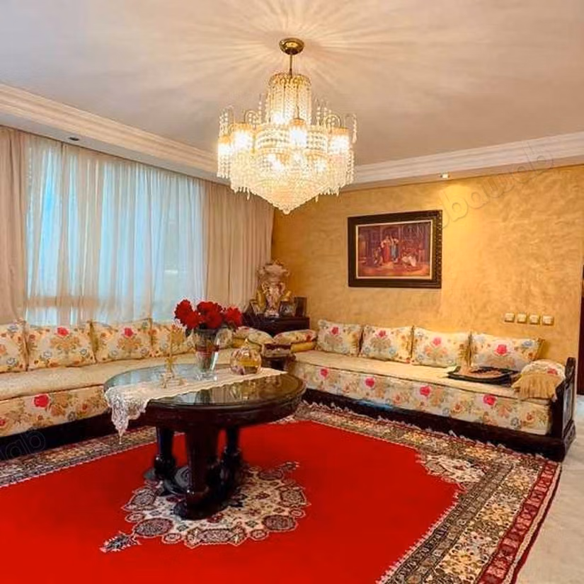 Appartement te Koop van 161.0 m² in Casablanca, Burger