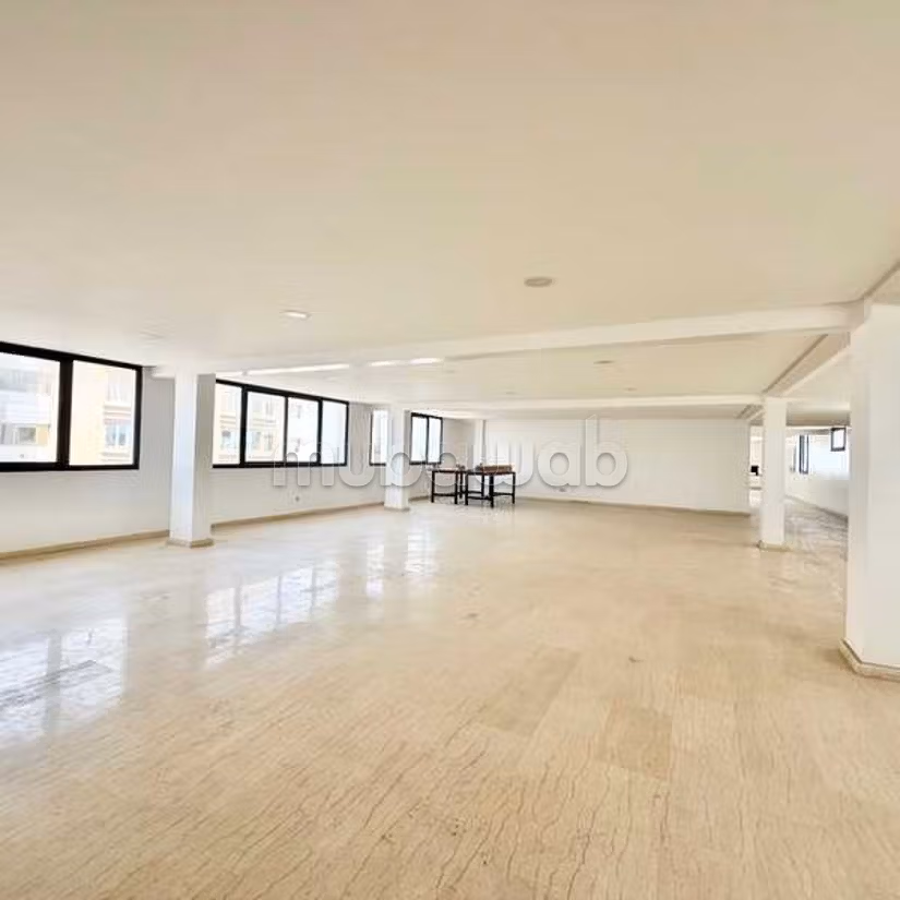 Ufficio in Affitto di 1098.0 m² a Casablanca, Ain Sebaa