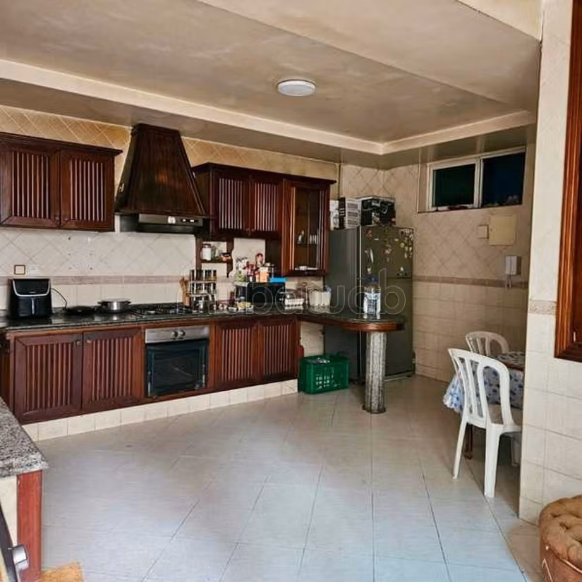 Appartamento in Vendita di 213.0 m² a Casablanca, Ospedali