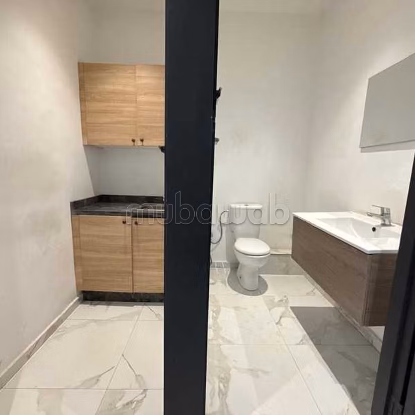 Ufficio in Affitto di 203.0 m² a Casablanca, Sidi Maarouf