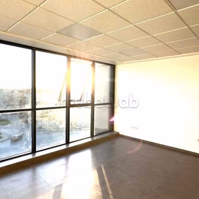 Ufficio in Affitto di 67.0 m² a Soualem, Riyad Sahel
