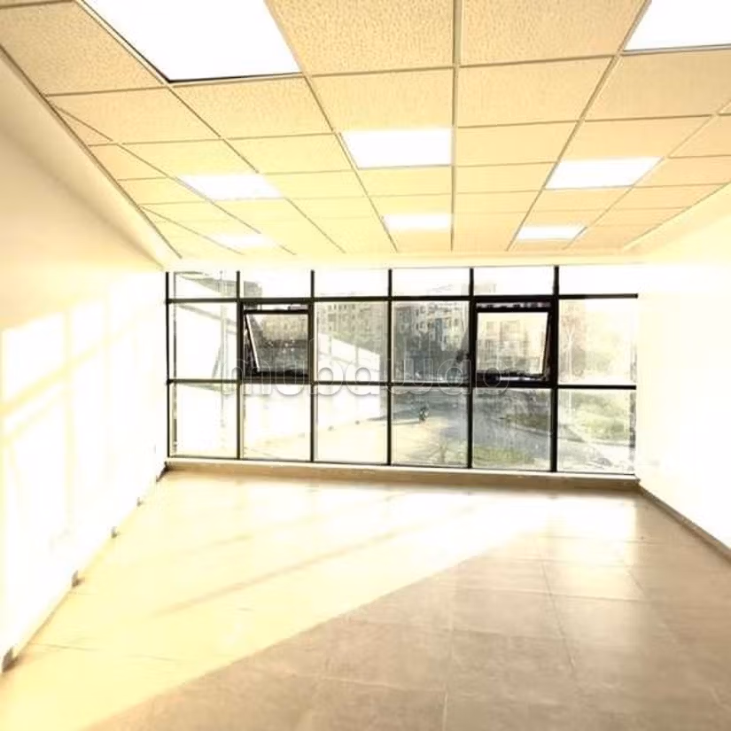 Ufficio in affitto di 42.0 m² a Soualem, Riyad Sahel