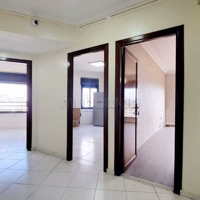 Ufficio in Vendita di 117.0 m² a Casablanca, Ospedali