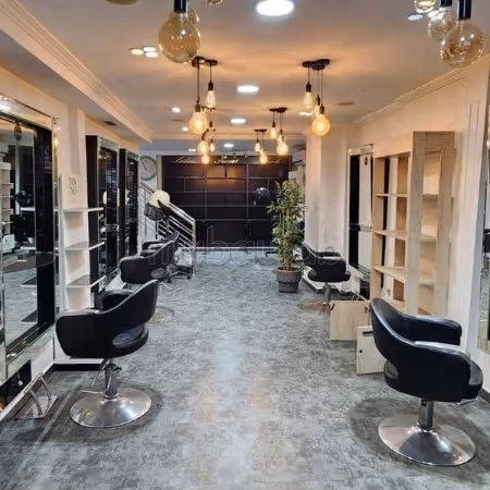 Locale commerciale in affitto di 108.0 m² a Casablanca, Belvedere Roches Noires