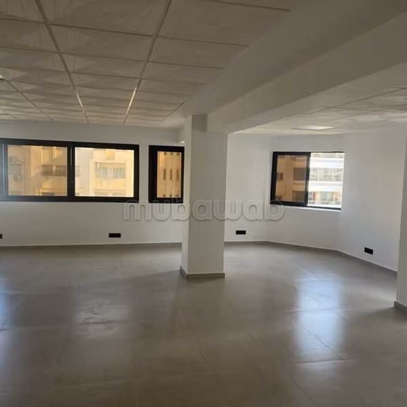 Bureau à Louer de 114.0 m² à Casablanca, Triangle D'Or