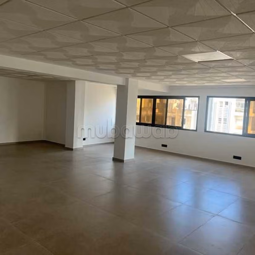 Bureau à Louer de 114.0 m² à Casablanca, Triangle D'Or