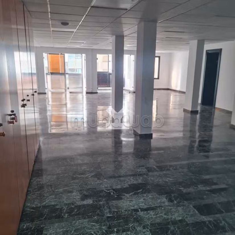 Bureau à Louer de 240.0 m² à Casablanca, Triangle D'Or