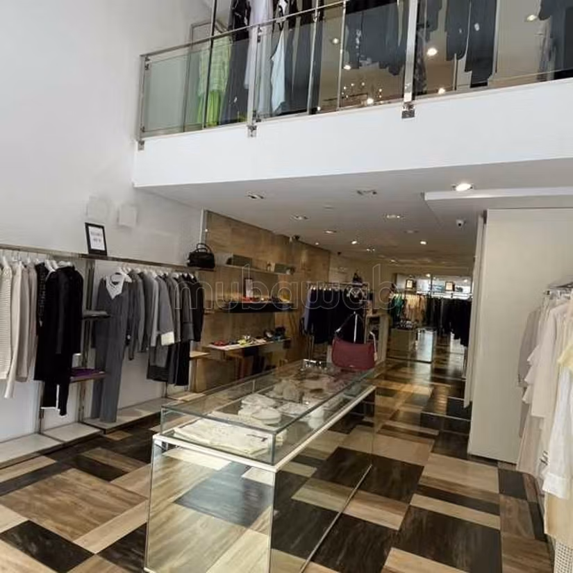 Local comercial en alquiler de 154.0 m² en Casablanca, Bourgogne Anfa