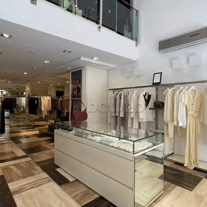 Local comercial en alquiler de 154.0 m² en Casablanca, Bourgogne Anfa