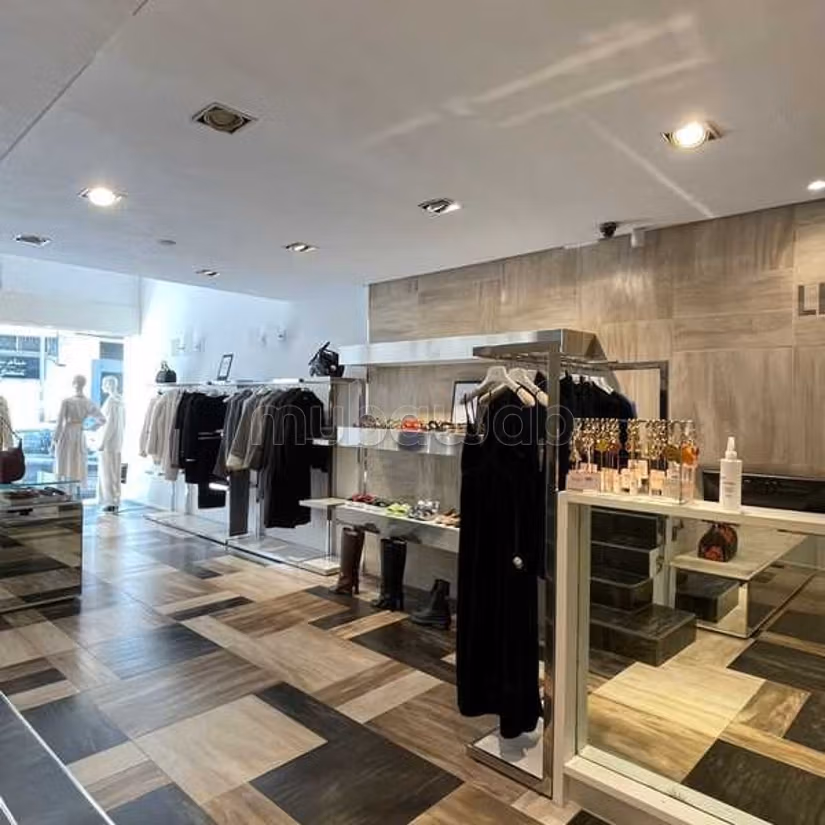 Local comercial en alquiler de 154.0 m² en Casablanca, Bourgogne Anfa