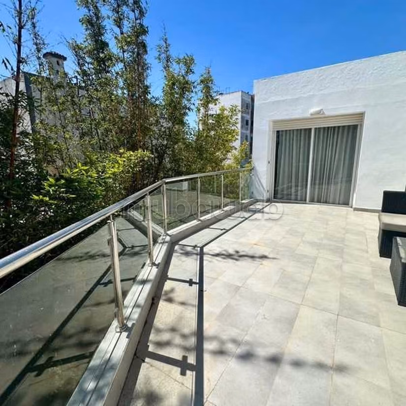 Commerciële ruimte te huur van 397,0 m² in Casablanca, Cil