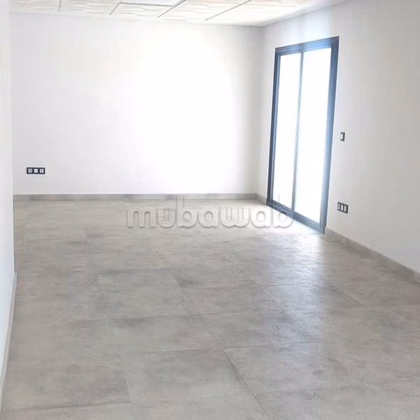 Bureau à Louer de 57.0 m² à Casablanca, Zone Industrielle Ain Sebaa
